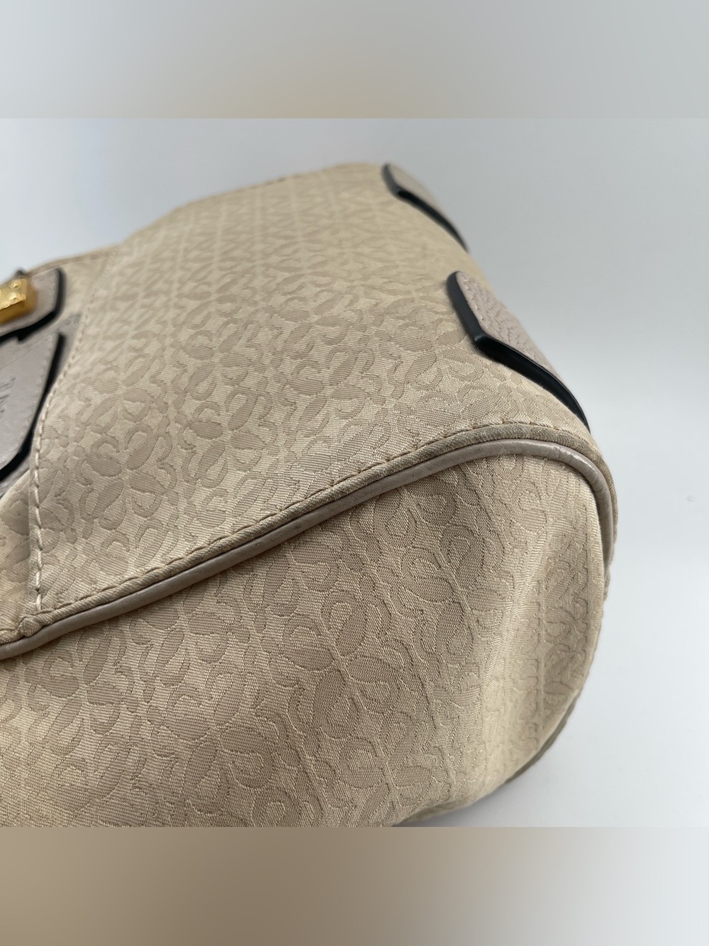 Loewe Anagram Canvas Leather Shoulder Bag - Picture 8 of 16
